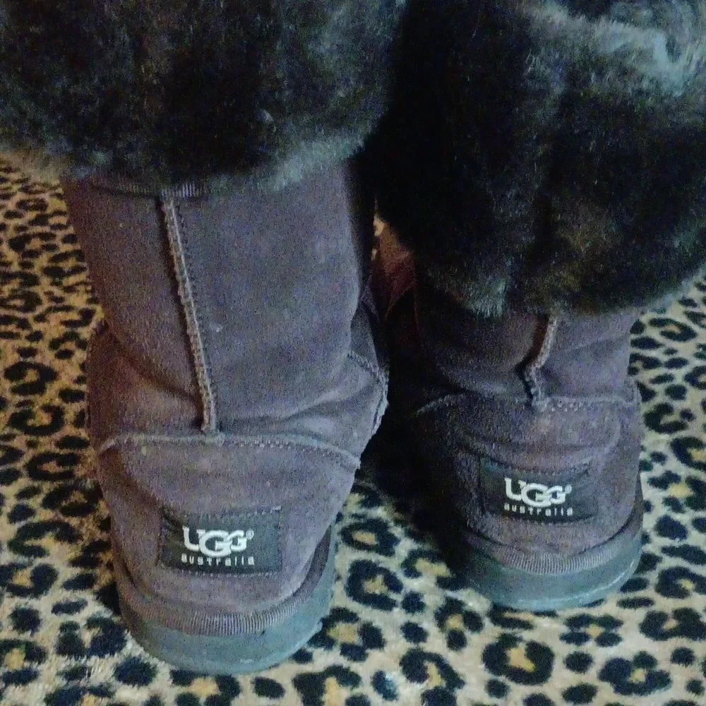 🤠UGG Brown with Fur Boots Womens Size 8